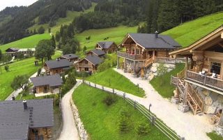 Sumber gambar: https://iroko.naijagreen.com/s/wood-ridge/